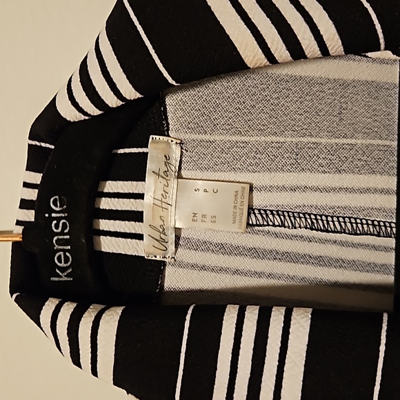 Striped blouse - Picture 3 of 3